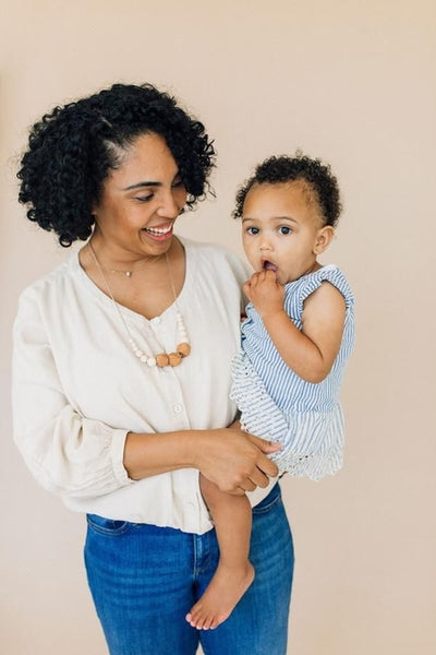 The Easton Teething Necklace - Cream